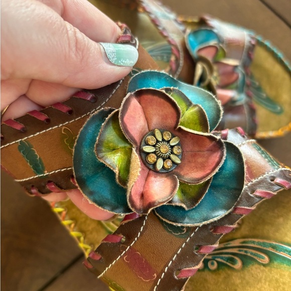 Corkys Elite Channel Hand Painted Leather Wedge Sandals Size 7 Artsy Boho Floral - Picture 8 of 8